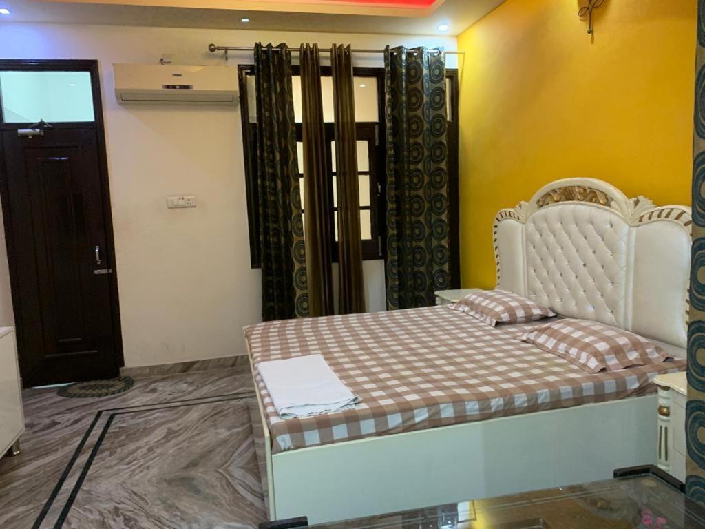 S4 Home Stay -5 Mint From Golden Temple Amritsar Exterior foto