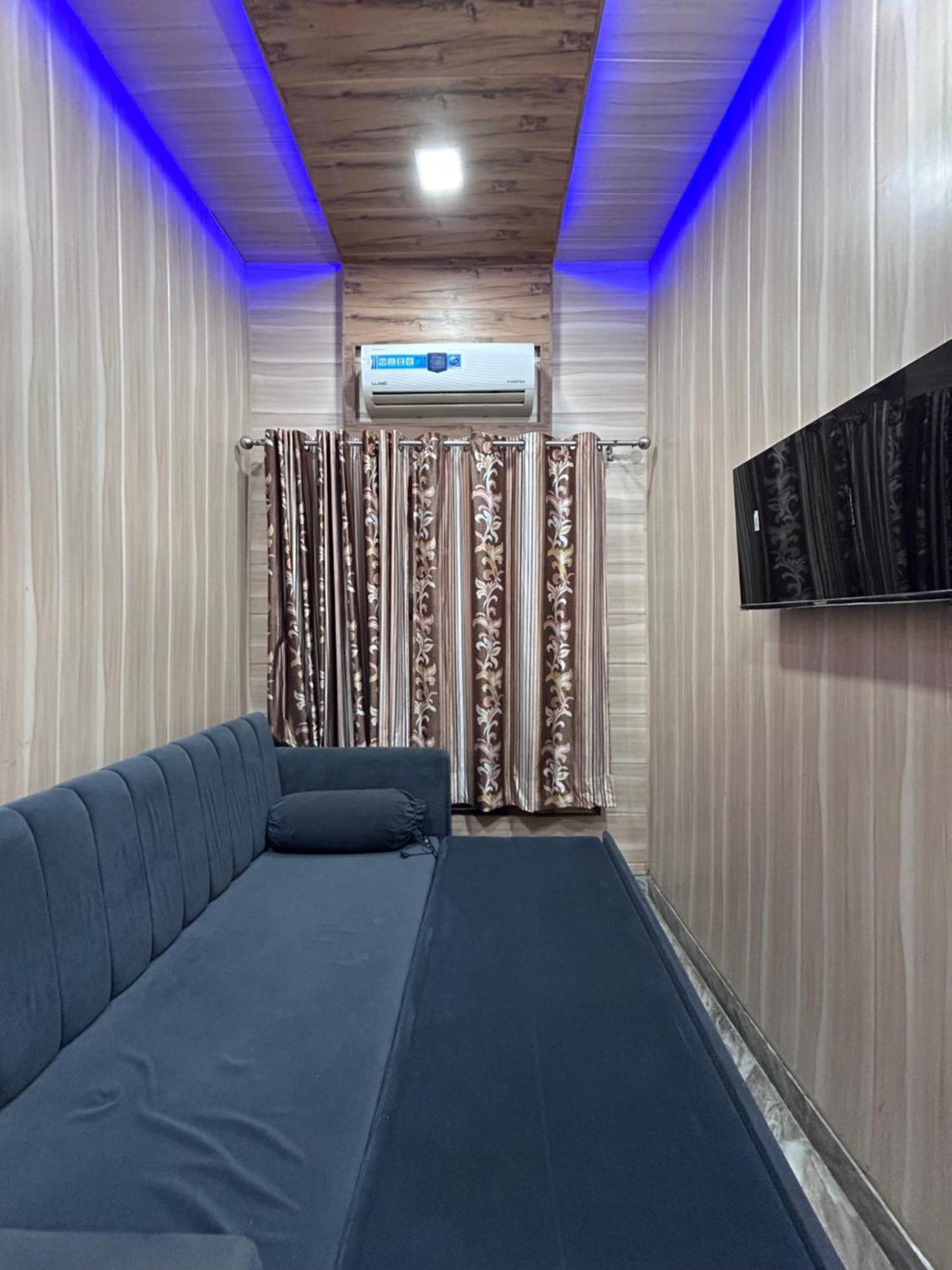 S4 Home Stay -5 Mint From Golden Temple Amritsar Exterior foto